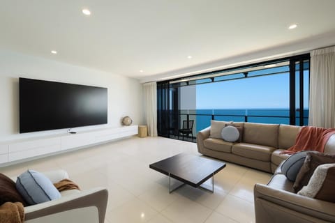 TV and multimedia, Living room, Seating area, Sea view