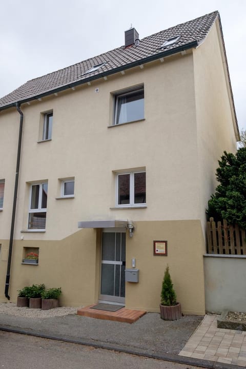 Property building, Facade/entrance