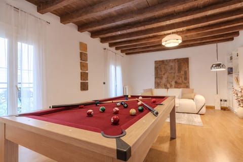 Communal lounge/ TV room, Billiard, Game Room, Table tennis, TV and multimedia, Balcony/Terrace, Balcony/Terrace, Living room, Photo of the whole room
