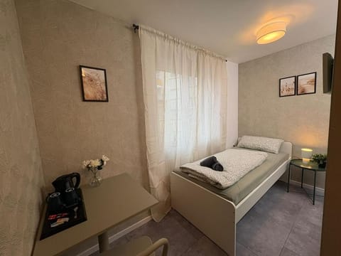 Dining area, Bedroom