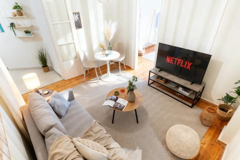 TV and multimedia, Living room, Seating area