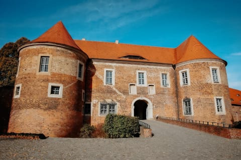 Property building, Landmark view