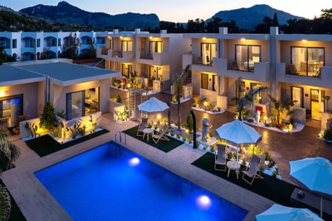 Property building, Night, Swimming pool, sunbed