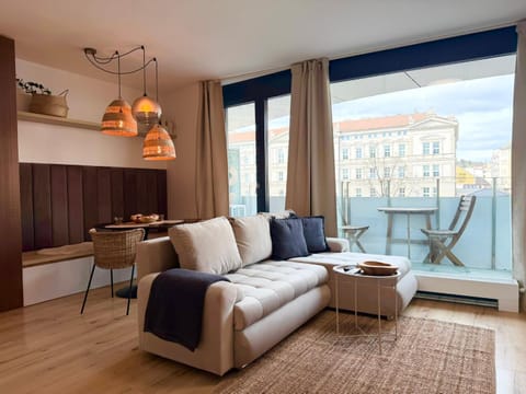 View (from property/room), Balcony/Terrace, Living room, Seating area