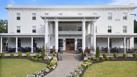 Property building, Facade/entrance