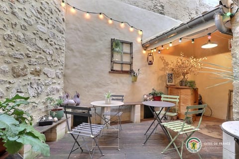Patio, Balcony/Terrace