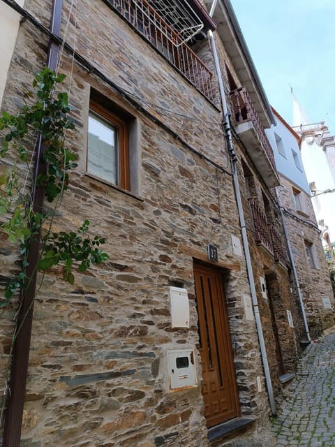 Property building, Day, Landmark view