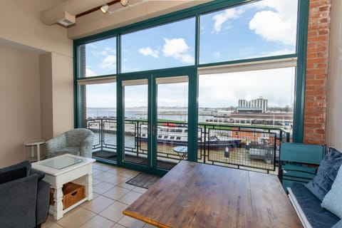 Condo with View of Cedar Point and Lake! House in Sandusky