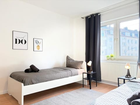 Bedroom, wardrobe