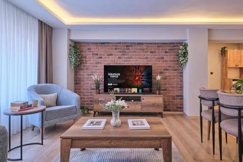 Communal lounge/ TV room, TV and multimedia, Seating area
