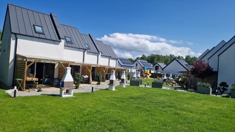 Property building, Natural landscape, Garden, Garden view