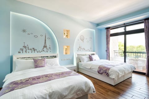 Property building, Photo of the whole room