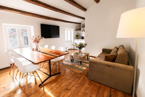Living room, Dining area, kitchen