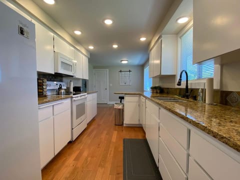 Montana R&R "Liberty Bell" House in Hamilton