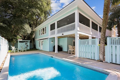 1 Bayberry Lane House in South Forest Beach
