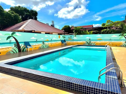 Swimming pool, Swimming pool