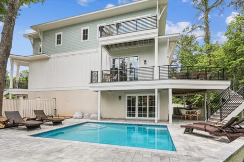 130 Shell Midden Lane. House in South Forest Beach