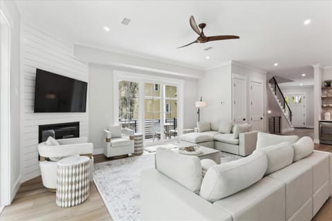 130 Shell Midden Lane. House in South Forest Beach