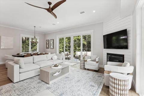 130 Shell Midden Lane. House in South Forest Beach