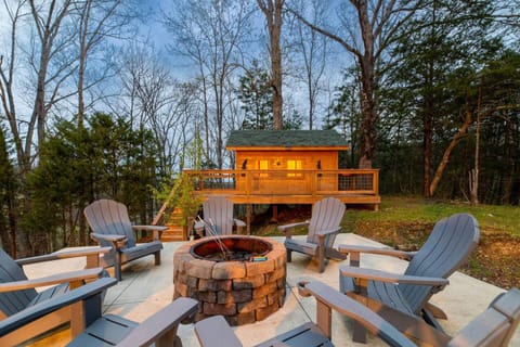 Patio, Natural landscape, Seating area, Evening entertainment