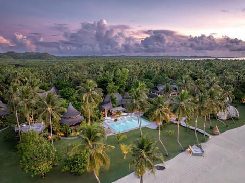Property building, Beach, Beach, Swimming pool