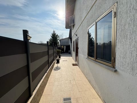 Property building, Day