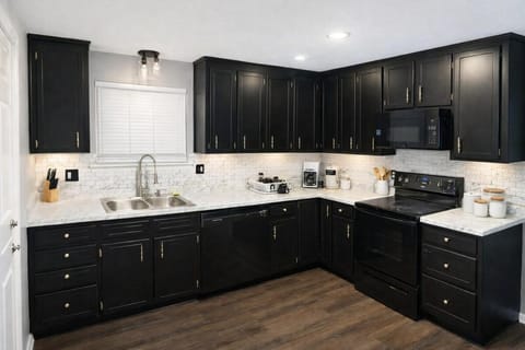 3 bedroom 2 bath private home in Quiet nice Neighborhood House in Dothan