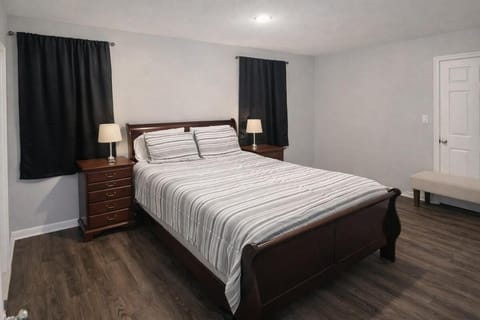 3 bedroom 2 bath private home in Quiet nice Neighborhood House in Dothan