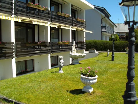 Hotel Rheingold Garni Bed and Breakfast in Titisee-Neustadt
