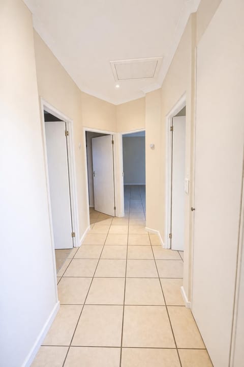 Tranquil Family Retreat, Langebaan Country Estate House in Western Cape