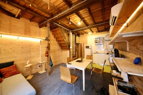 Kitchen or kitchenette, Living room, air conditioner