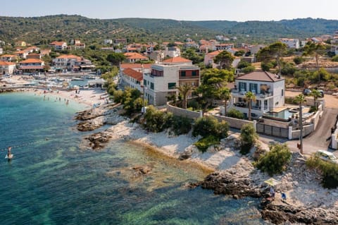 Property building, Natural landscape, Other, Beach