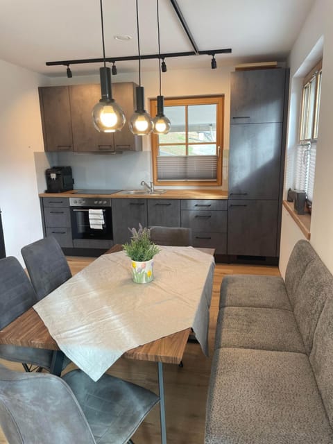 Kitchen or kitchenette, Seating area, Dining area