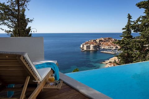 Nearby landmark, Natural landscape, Sea view, Swimming pool