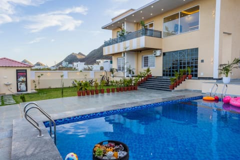 Garden, Swimming pool
