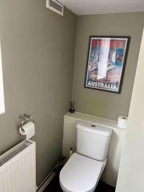 Westbrook Spacious 3 Bed in Exeter House in Exeter