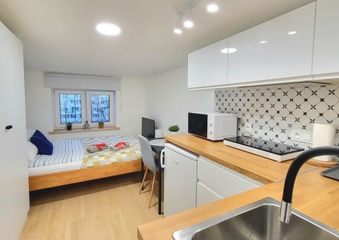 TV and multimedia, Living room, Bedroom