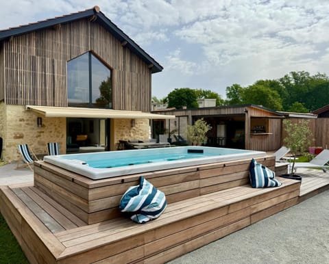 Garden, Hot Tub, Garden view, Pool view, sunbed