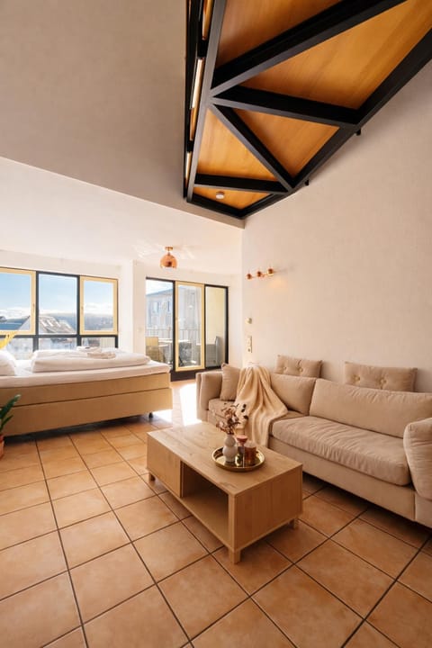 Bed, Balcony/Terrace, Living room, Photo of the whole room, Seating area