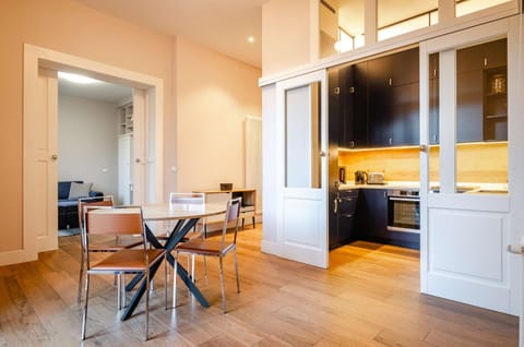 Kitchen or kitchenette, Living room