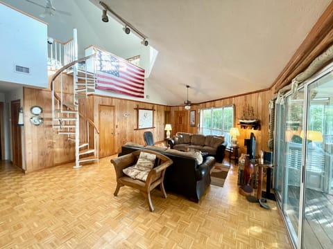 Spectacular Waterfront Property at Cloud 9! House in Cedar Key