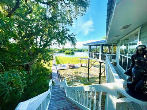 Spectacular Waterfront Property at Cloud 9! House in Cedar Key