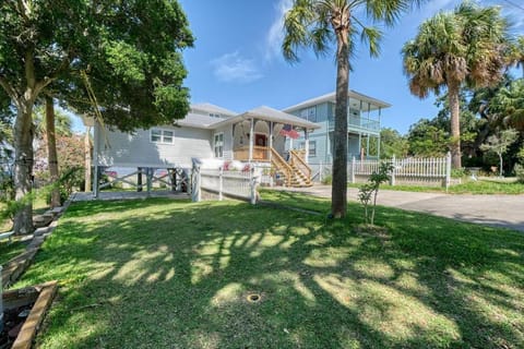 Cozy Casita - Luxury in the heart of Cedar Key! House in Cedar Key