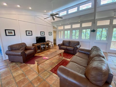 Heron Lane - Secluded, Waterfront, Incredible View House in Cedar Key