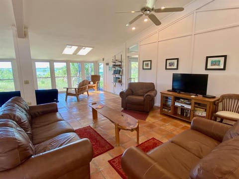 Heron Lane - Secluded, Waterfront, Incredible View House in Cedar Key