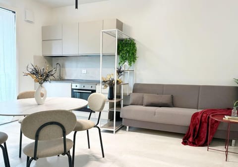 Kitchen or kitchenette, Living room, Seating area, Dining area, stove