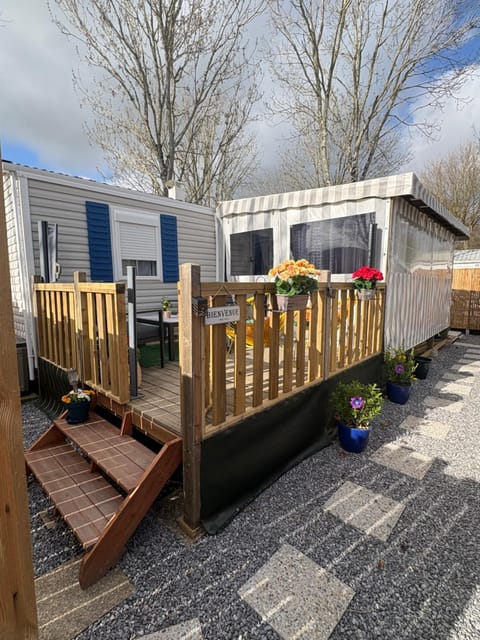 Property building, Patio, Garden view