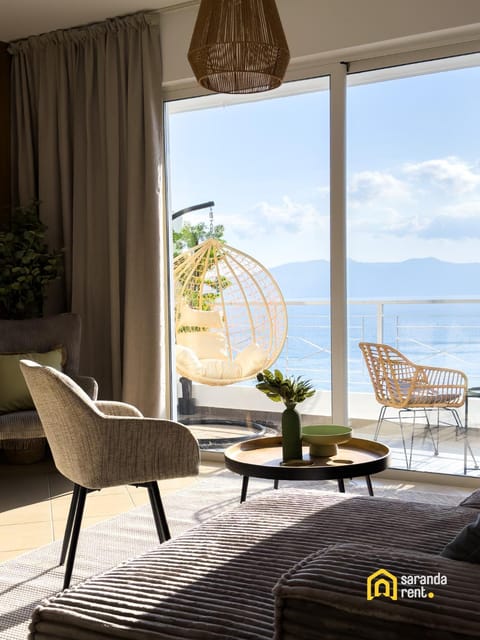 Living room, Sea view