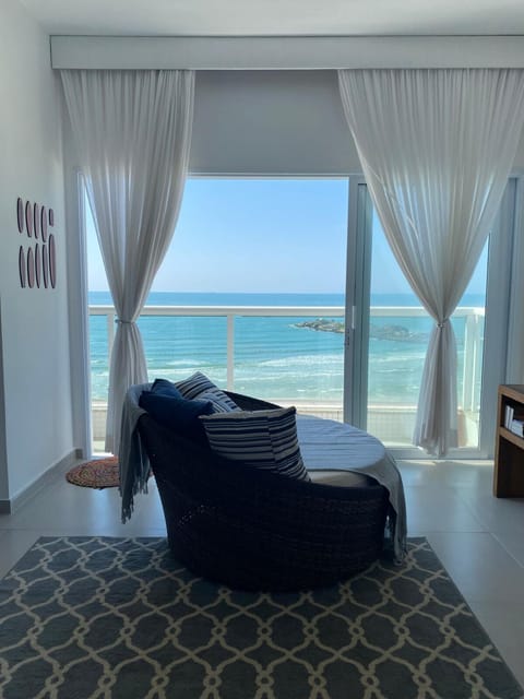 Living room, Sea view