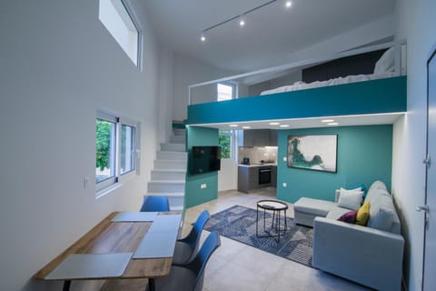 Living room, Photo of the whole room, Dining area